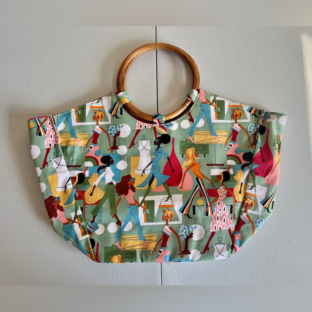 NEIMAN MARCUS Tote Purse Bag Fashion Diva Model Ladies Bamboo Handles MCM Chic - Picture 10 of 13